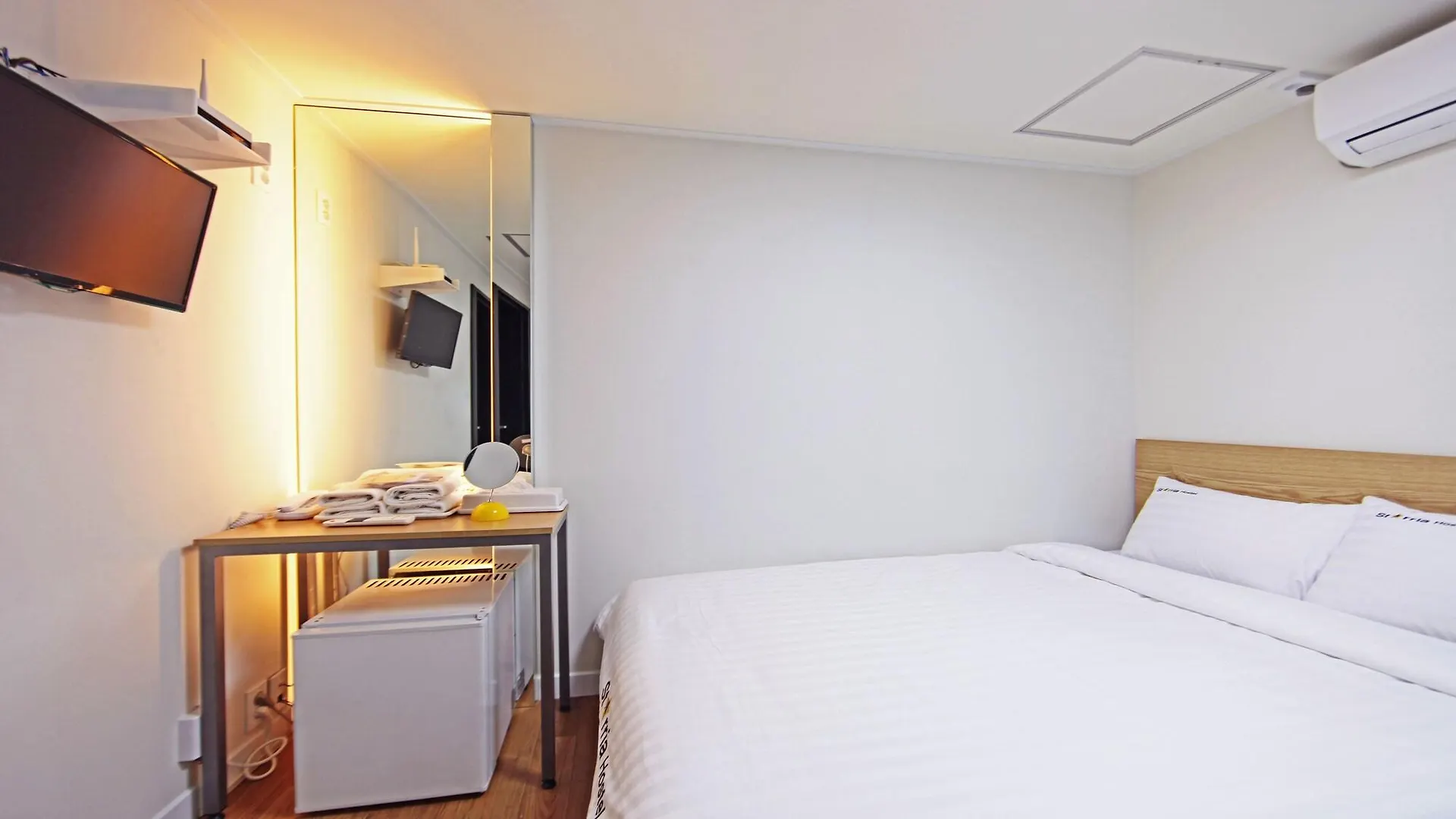 Starria Hostel Seoul 2*,